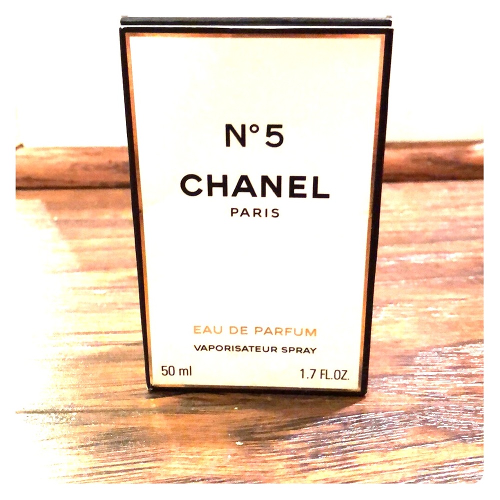 Chanel No 5